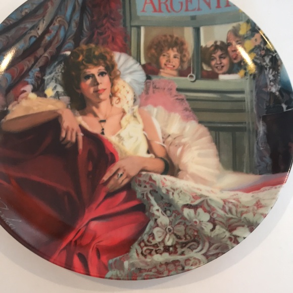 “Annie and Miss Hannigan” collectable plate - Picture 2 of 6